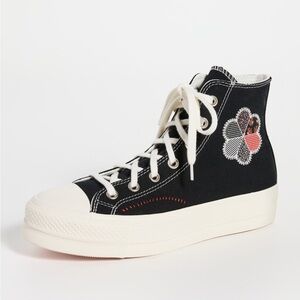 Converse Chuck Taylor All Star Lift Sneakers
